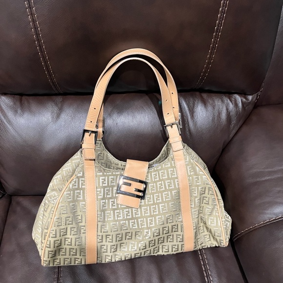 Fendi zuccino shoulder bag - Picture 5 of 12